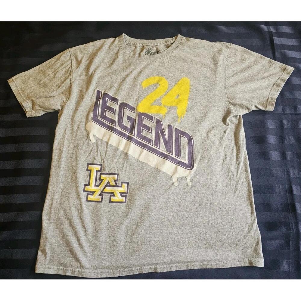 Kobe Bryant Los Angeles Lakers Legend 24 Adult Large Shirt
